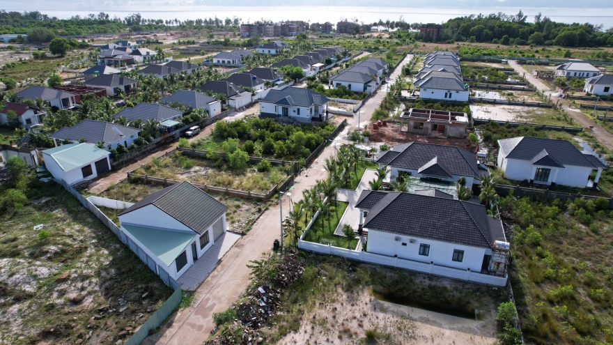 Chủ tịch thành phố Phú Quốc kháng cáo 2 bản án của tòa án tỉnh